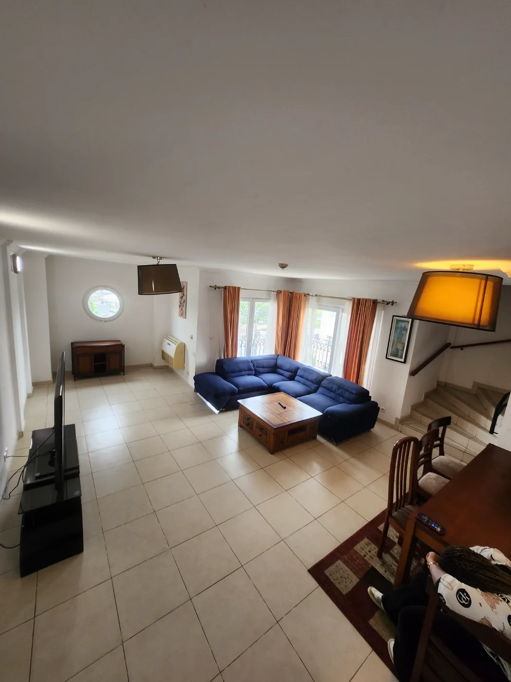 Appartement- duplex de 03 chambres |Bonapriso - Douala