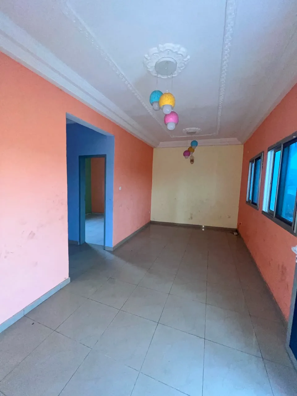 Appartement 02 chambres à Akwa-nord