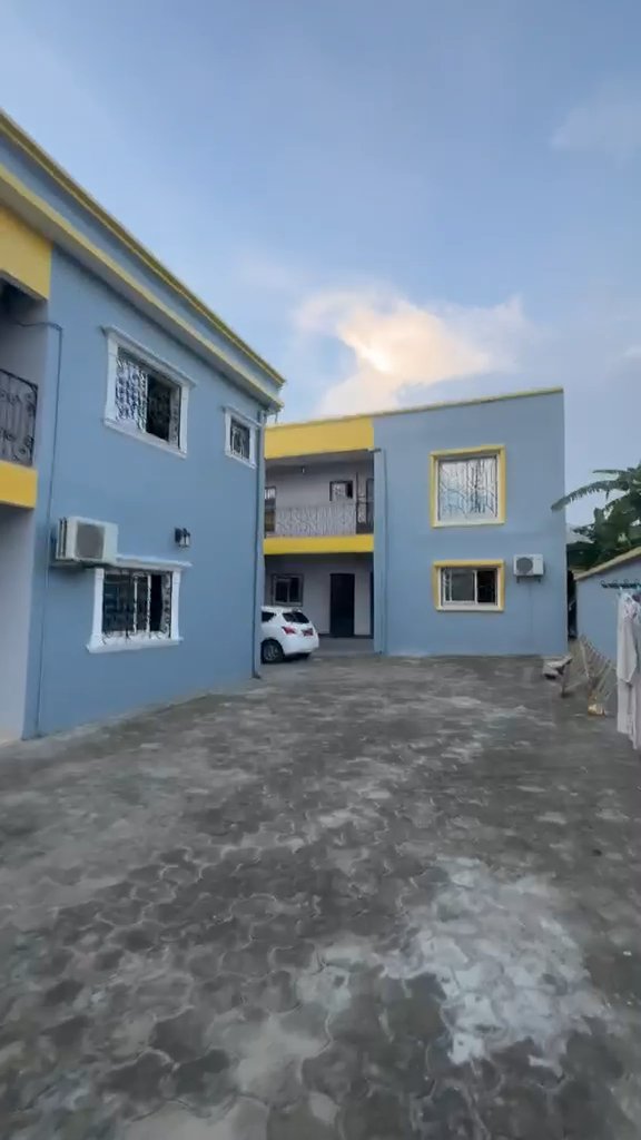 Residence de 02 duplex à vendre à Japoma